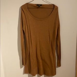 brown pullover sweater